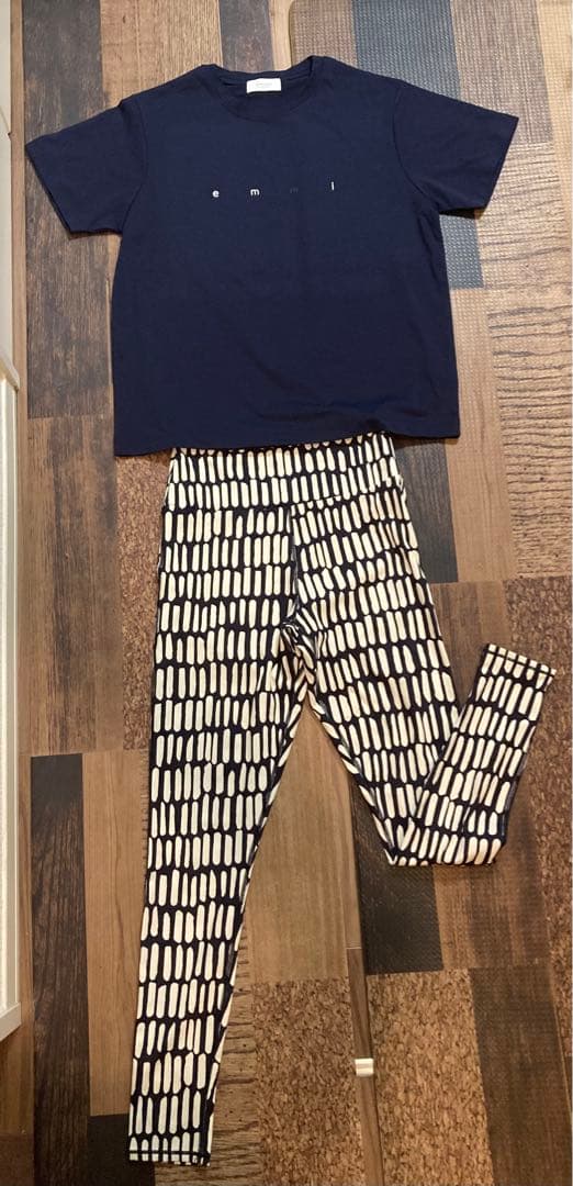 新品同　エミヨガ　Tシャツ＆レギンス サイズ1 M