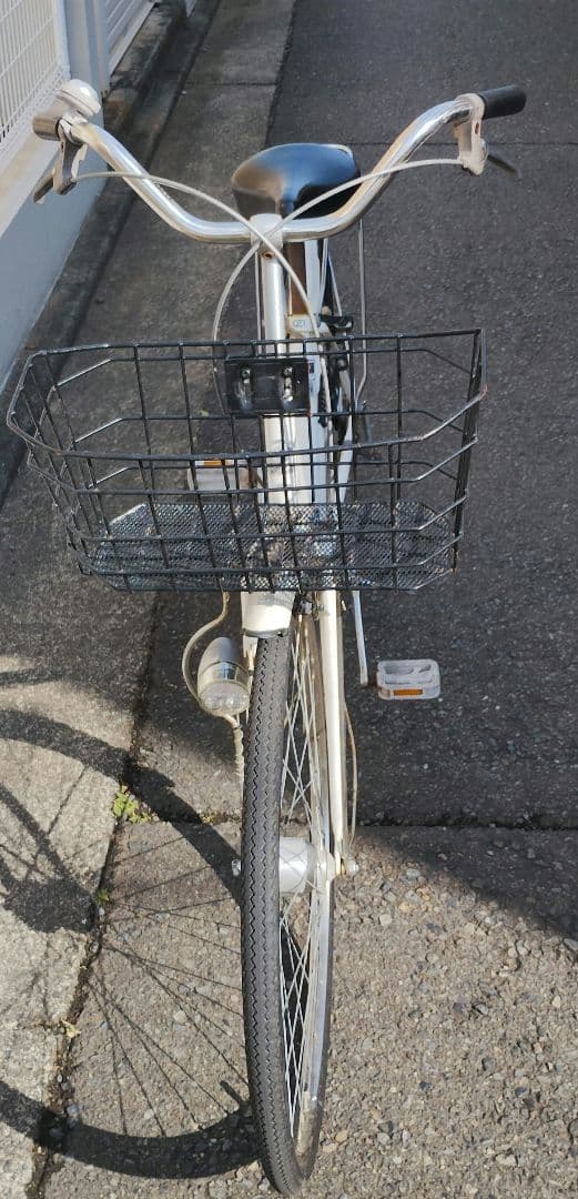 自転車　軽快車　ママチャリ　27インチ　状態良好　オートライト　鍵、カゴ付き