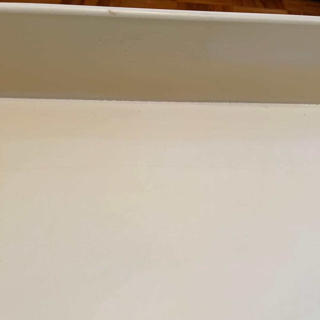 カントリーコーナー社　ベッドテーブル