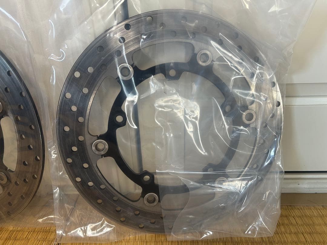 XSR900GP 純正ブレーキディスク