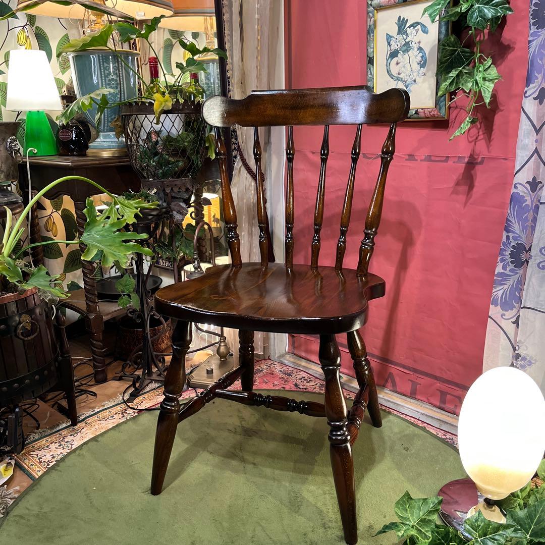 L ２-１　キツツキマーク ヴィンテージ スピンドルチェア　飛騨産業