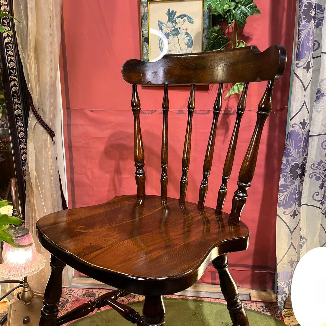 L ２-１　キツツキマーク ヴィンテージ スピンドルチェア　飛騨産業