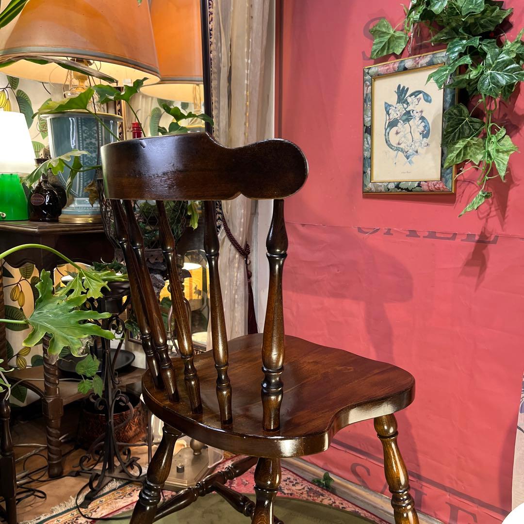 L ２-１　キツツキマーク ヴィンテージ スピンドルチェア　飛騨産業