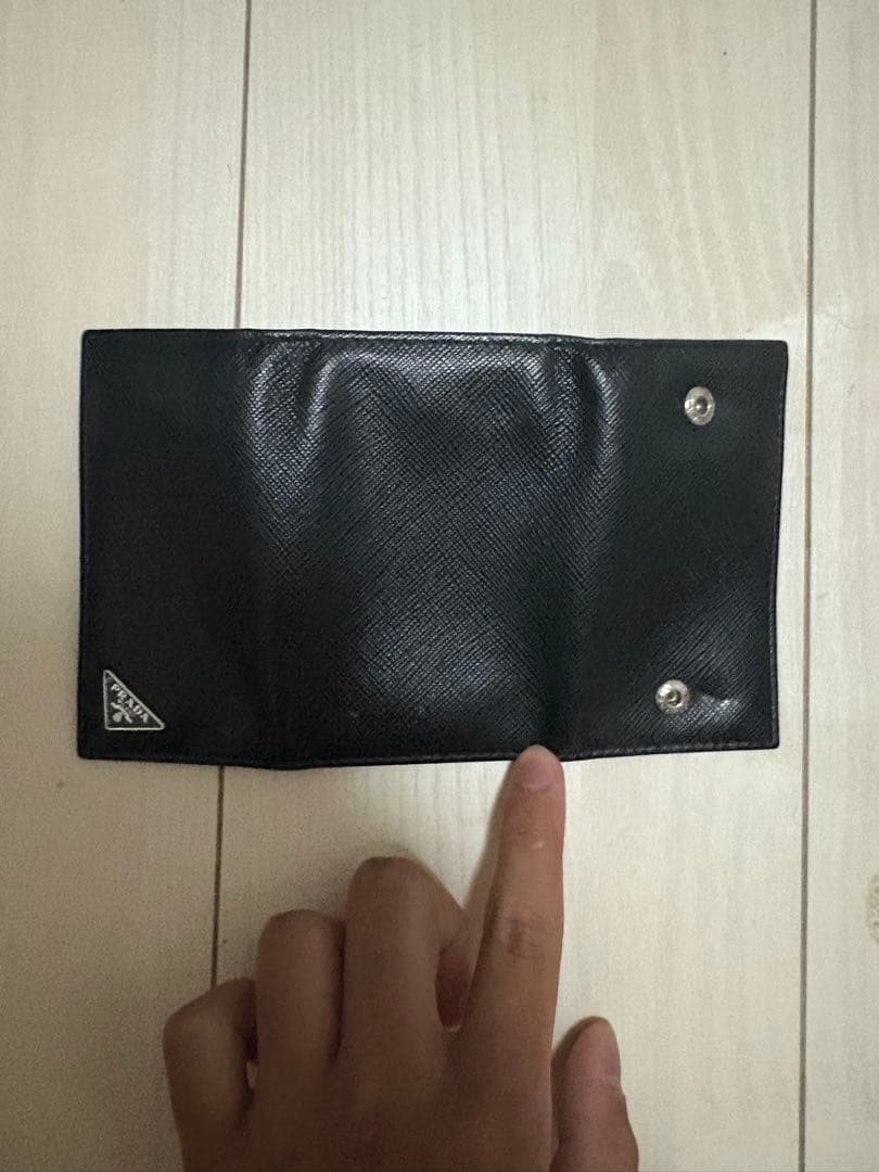Prada ブラック レザー キーケース