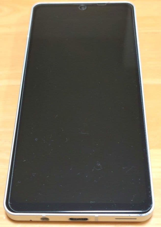 週末値下げ AQUOS sense6 6GB 128GBシルバー SIMフリー