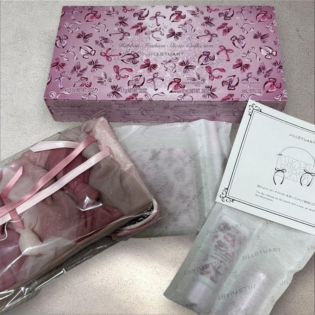 新品未使用　ジルスチュアート クリスマスコフレ　2025 リボン　コスメセット