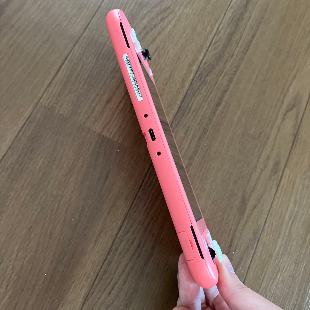 任天堂SwitchLite 左スティックのカバーなし