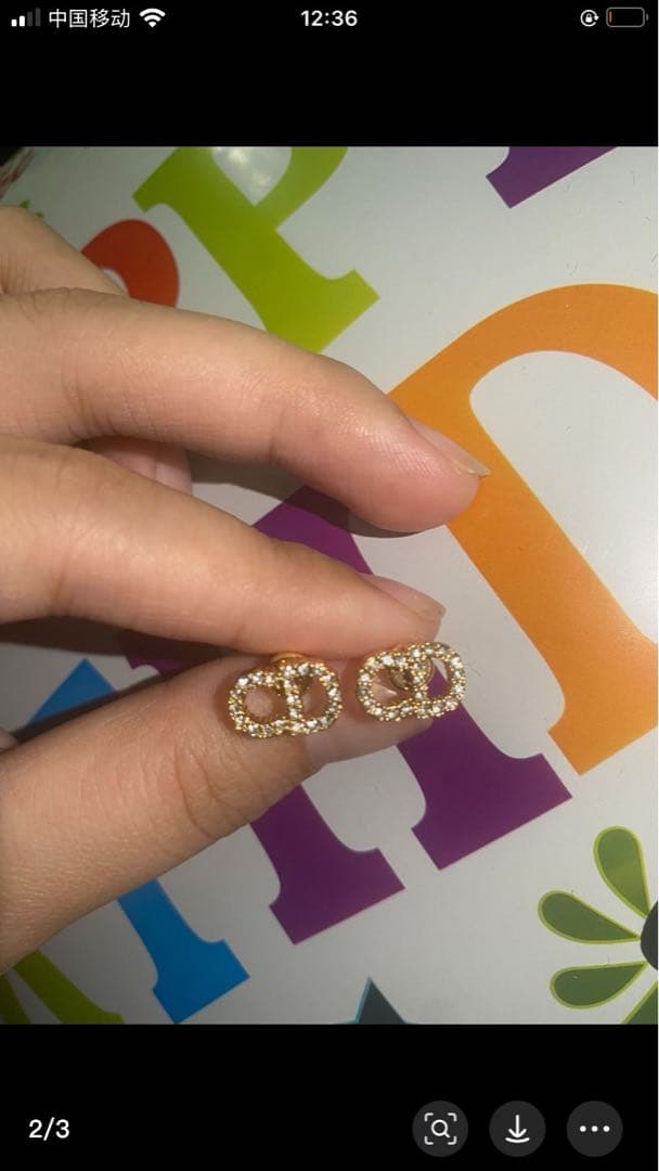 Dior クリスタル付きゴールドイヤリング