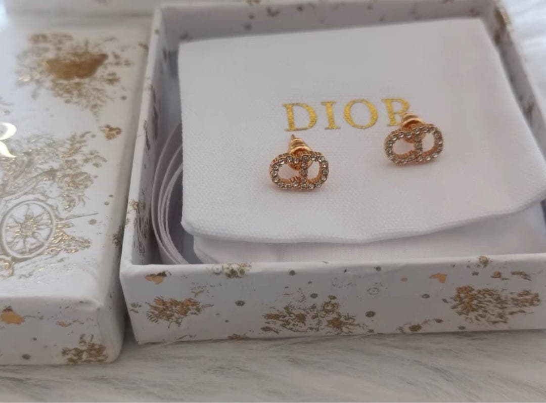 Dior クリスタル付きゴールドイヤリング