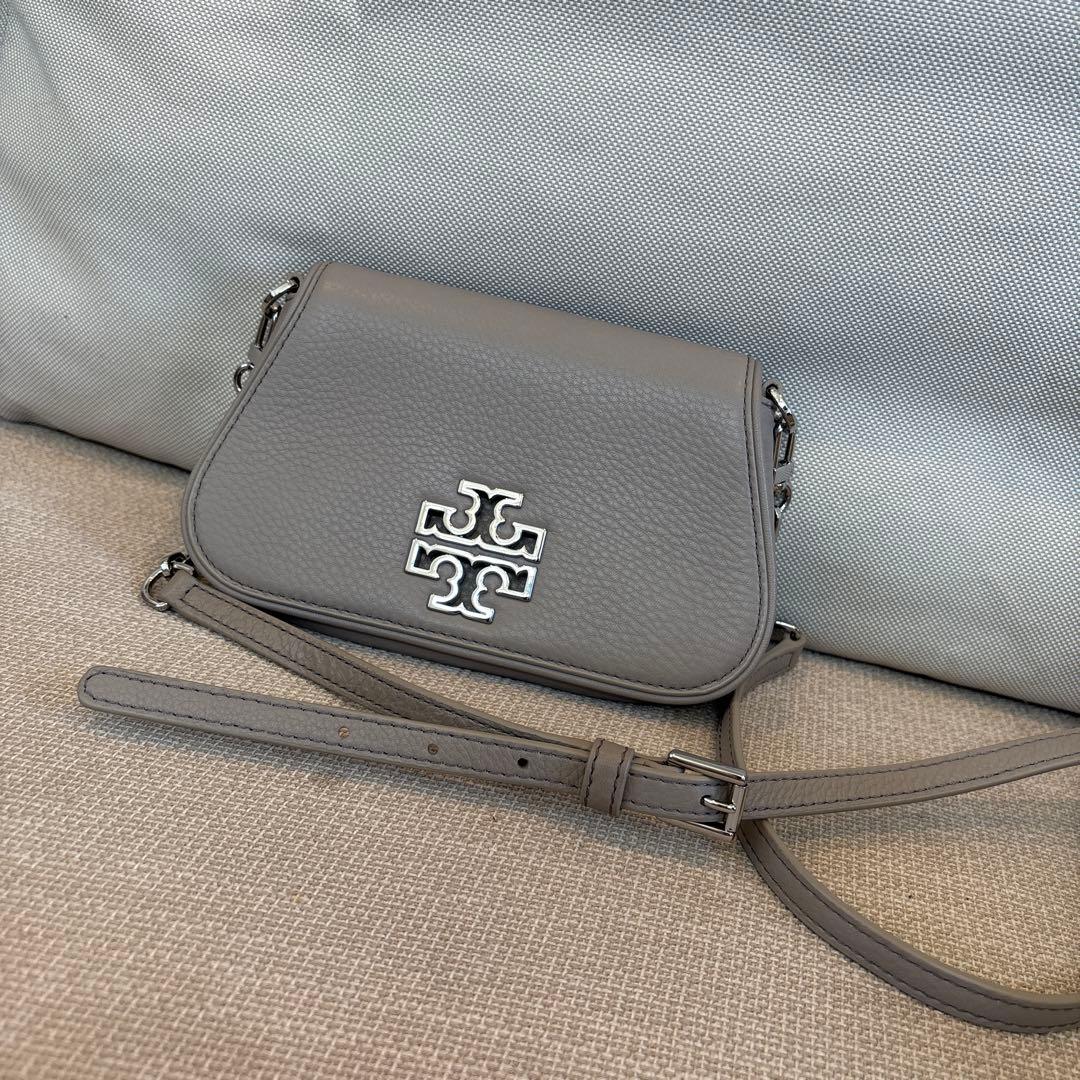 K*読様 極美品　トリーバーチ　ショルダーバッグ