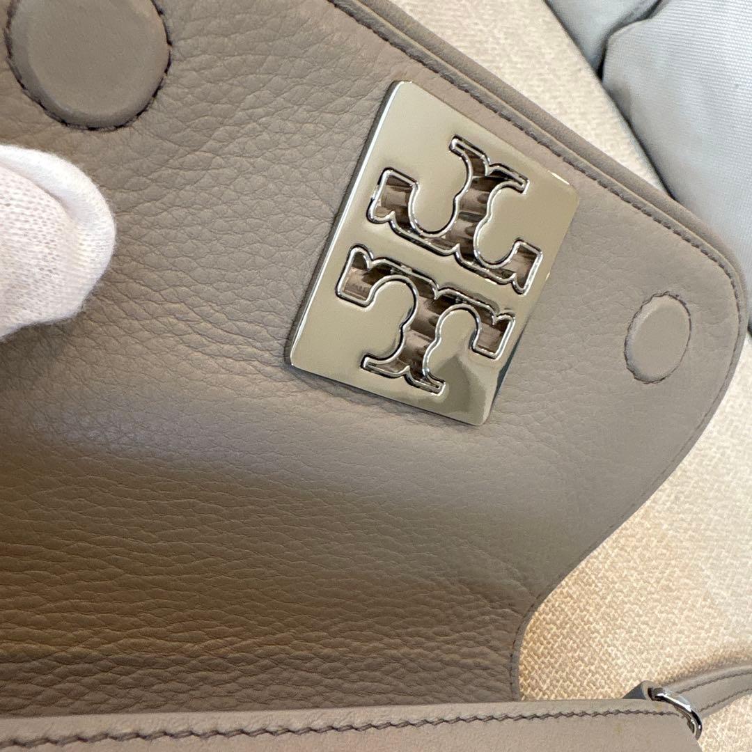 K*読様 極美品　トリーバーチ　ショルダーバッグ