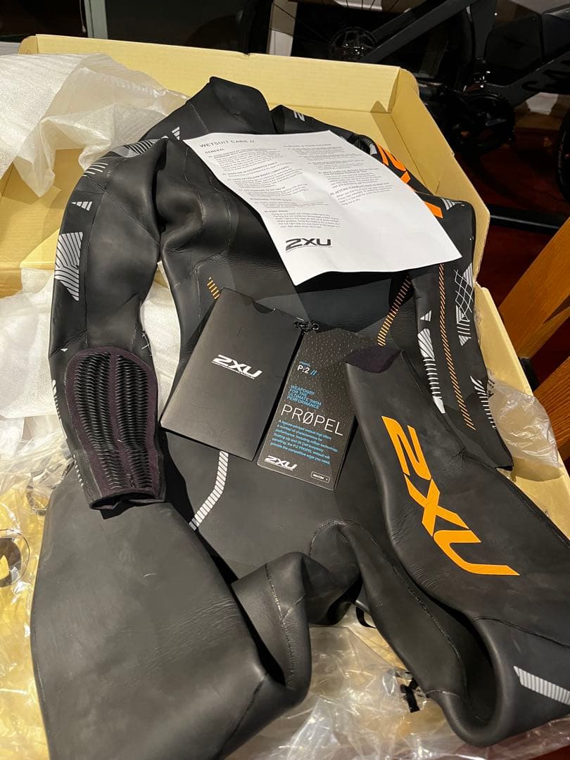 2XU PROPEL フルスーツ ブラック/オレンジ