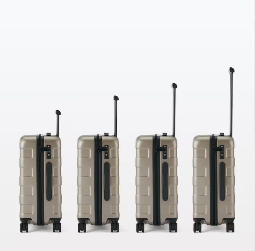 無印良品　キャリーケース TSAロック付き