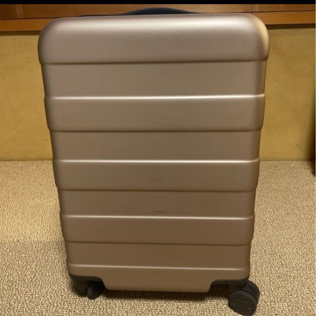 無印良品　キャリーケース TSAロック付き