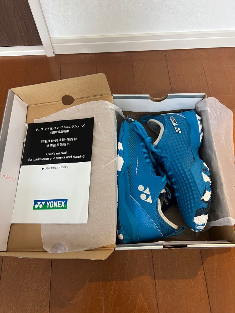 【未使用品】YONEX フュージョンレブ4メンGC 24.5cm