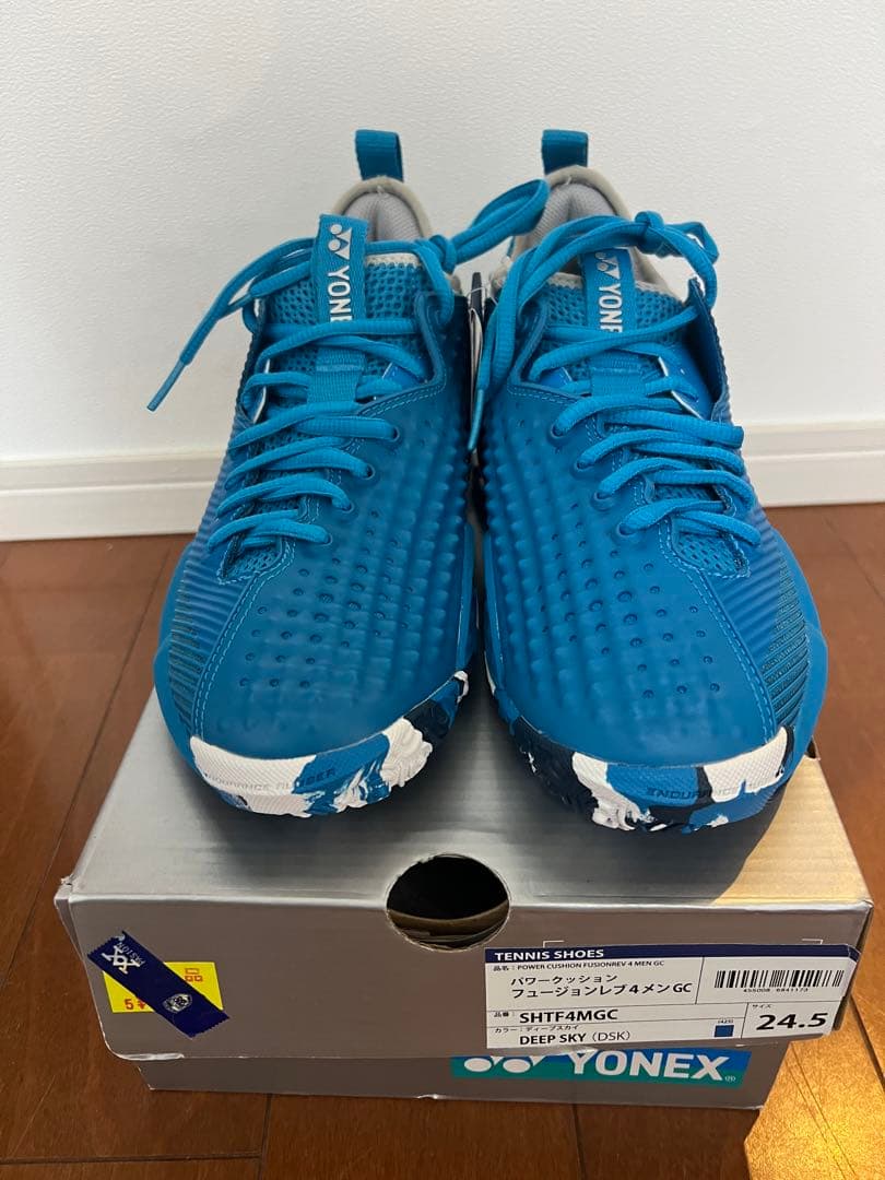 【未使用品】YONEX フュージョンレブ4メンGC 24.5cm