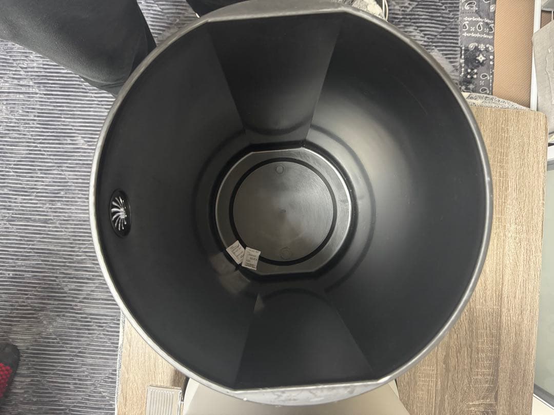 《未使用》ウェスコごみ箱33L ペダルピン&プラスチックライナー　クールグレー