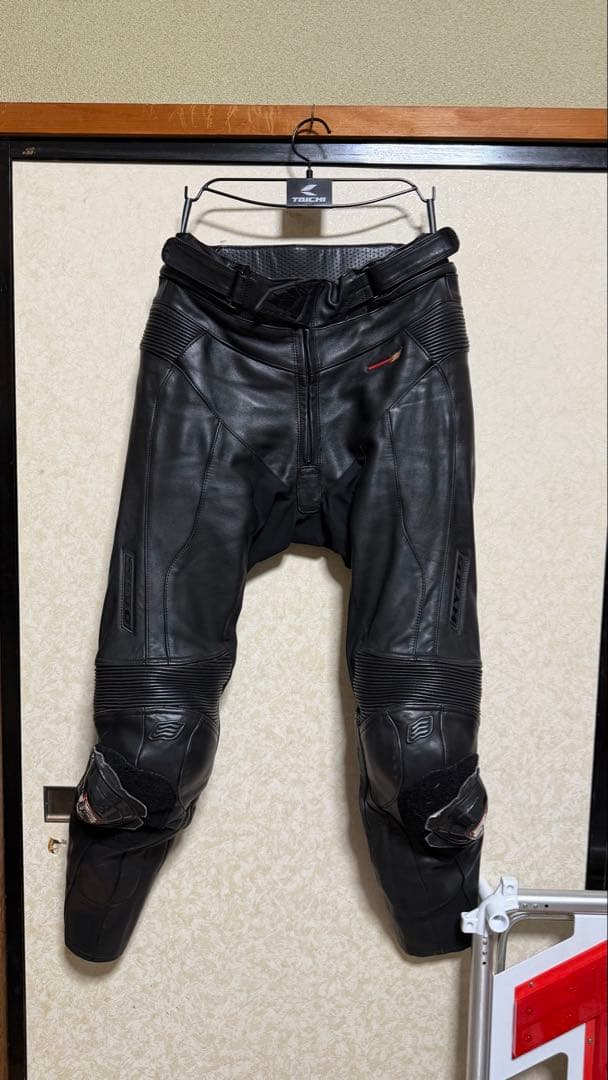 HYOD ブラックレザーパンツ ブーツイン LL