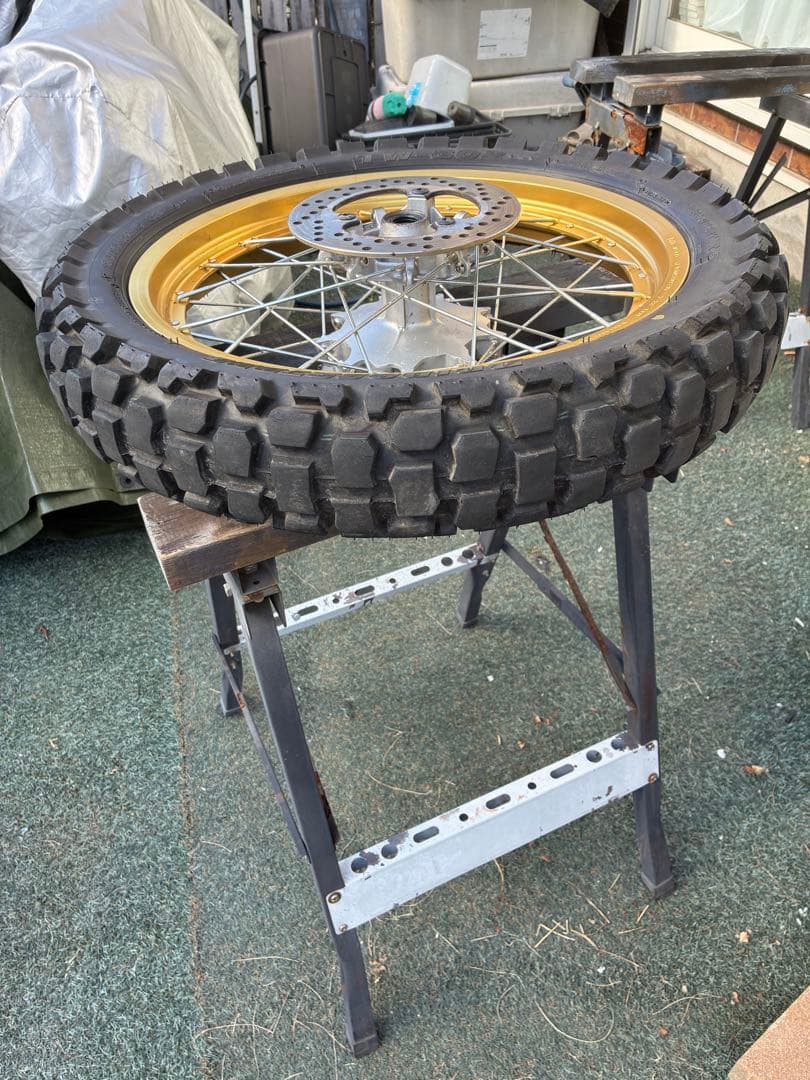 セロー250 リアホイール