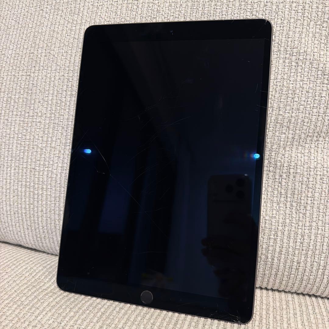 【即購入可】ipad第3世代 256GB Wifiモデル 画面ヒビ割れあり