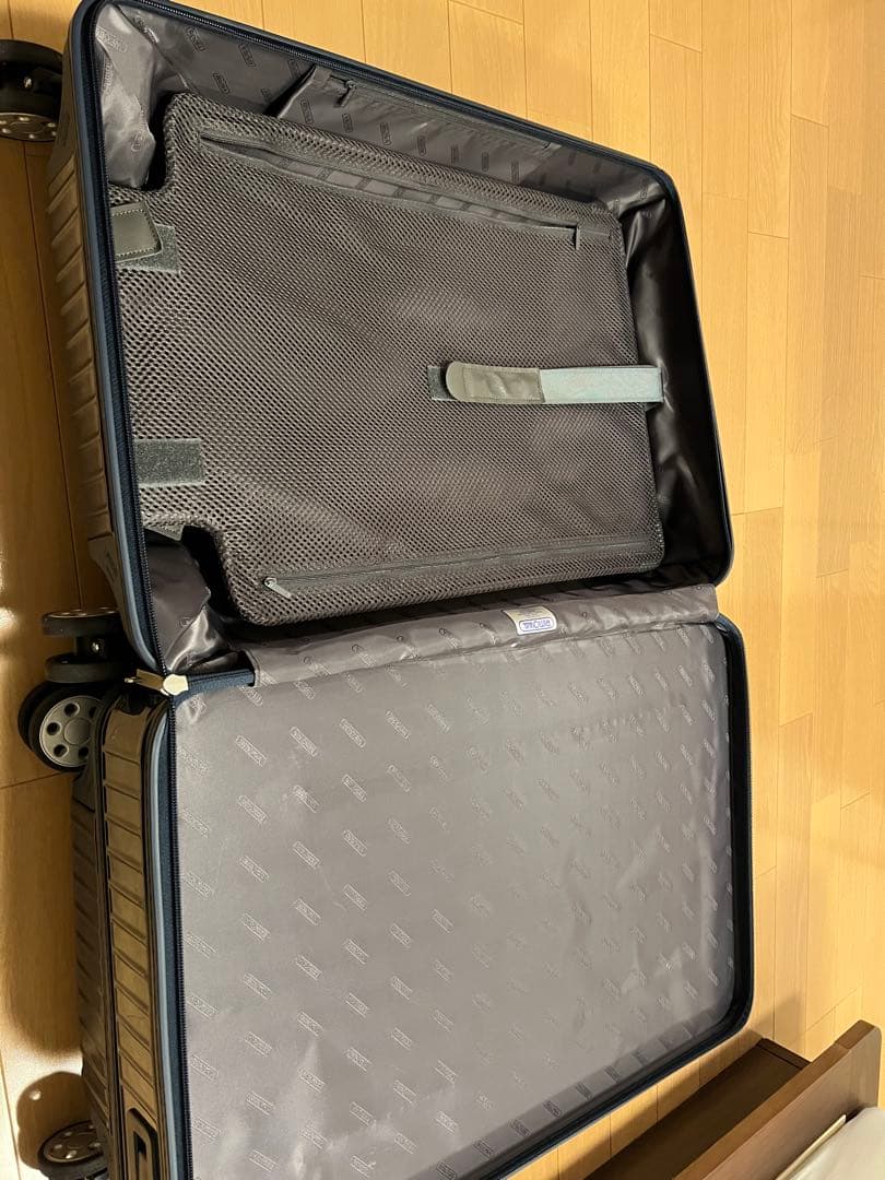 Yasu 　　リモワ　スーツケース94L