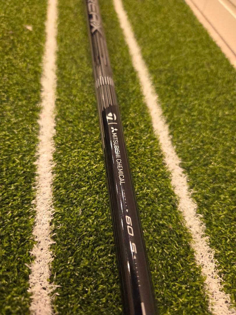 Qi4D 純正シャフト REAX Low Rotation White s60