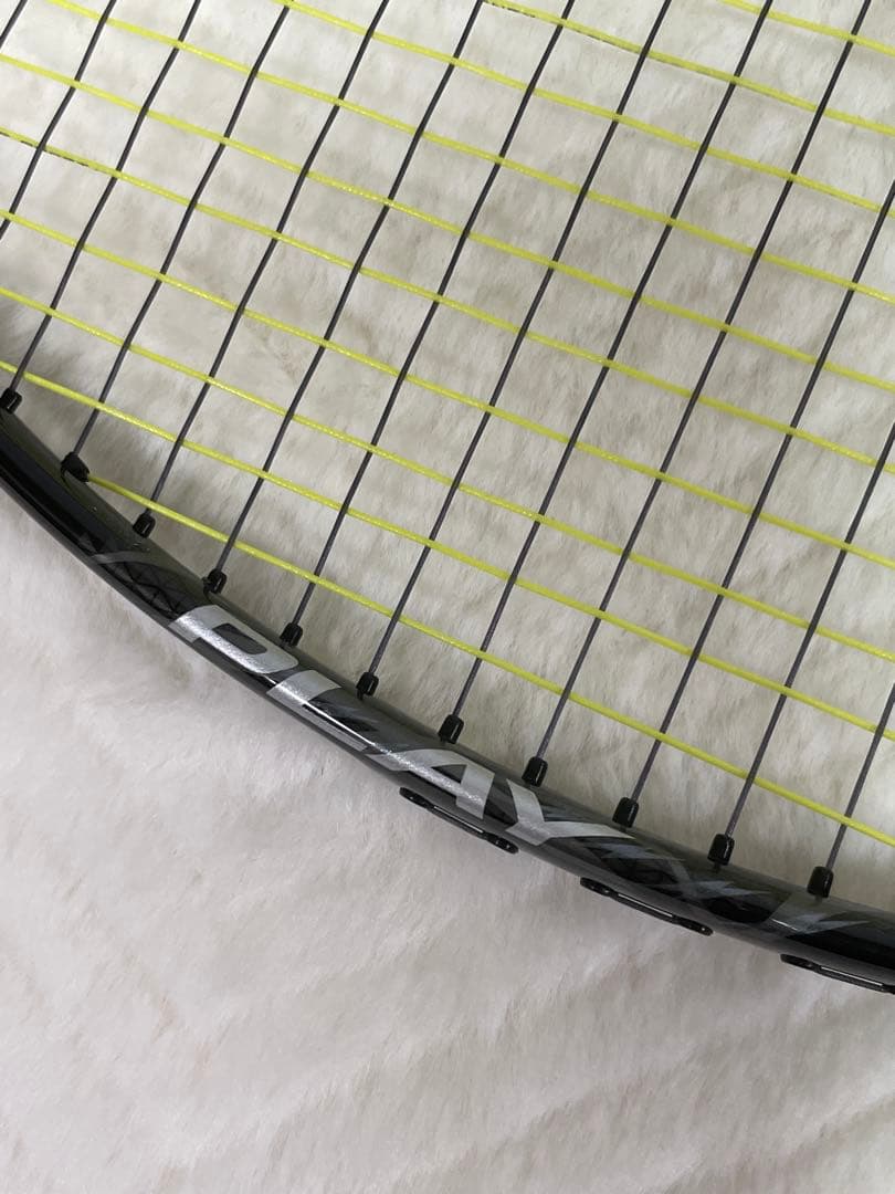 バドミントンラケット　ナノフレア1000PLAY 美品　4UG5