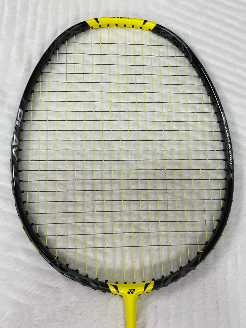 バドミントンラケット　ナノフレア1000PLAY 美品　4UG5