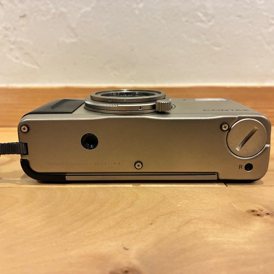 CONTAX T VS コンパクトフィルムカメラ PLフィルター付