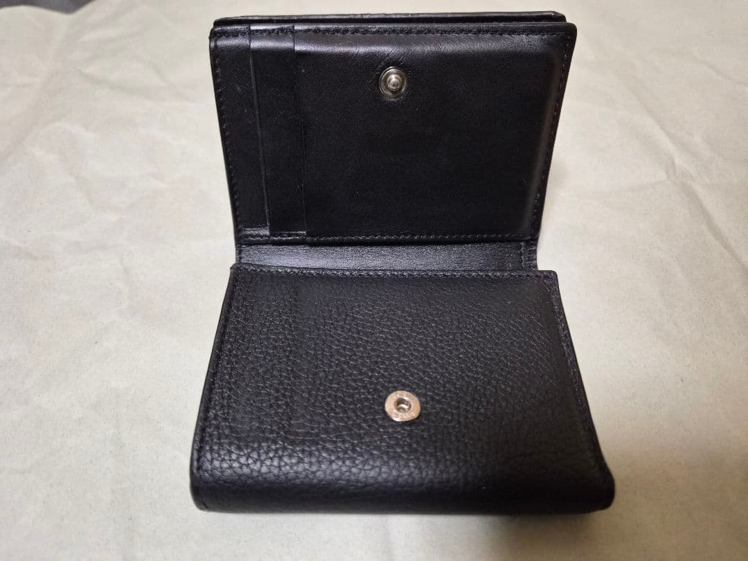 LOEWE ブラック 三つ折り財布
