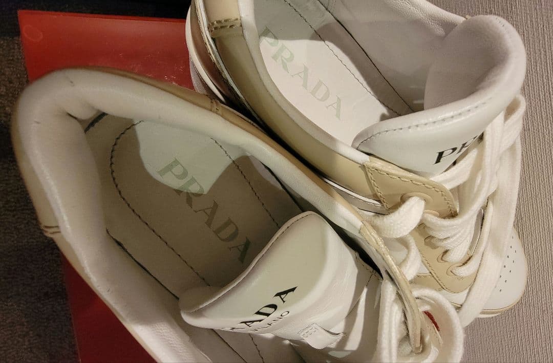 【美品・お値下】 プラダ ダウンタウン ボールド レザー スニーカー