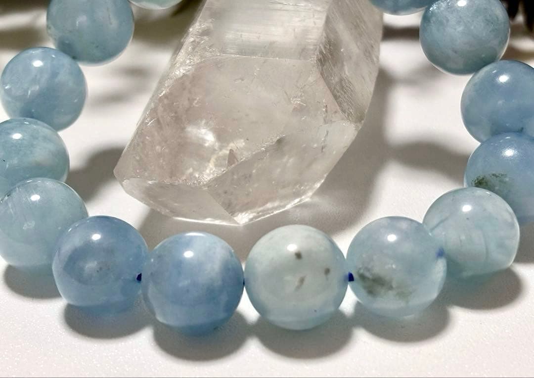 ピスタチオ　究極品質　神々が創りし青の宝石　幻のヒマラヤブルーアクアマリン