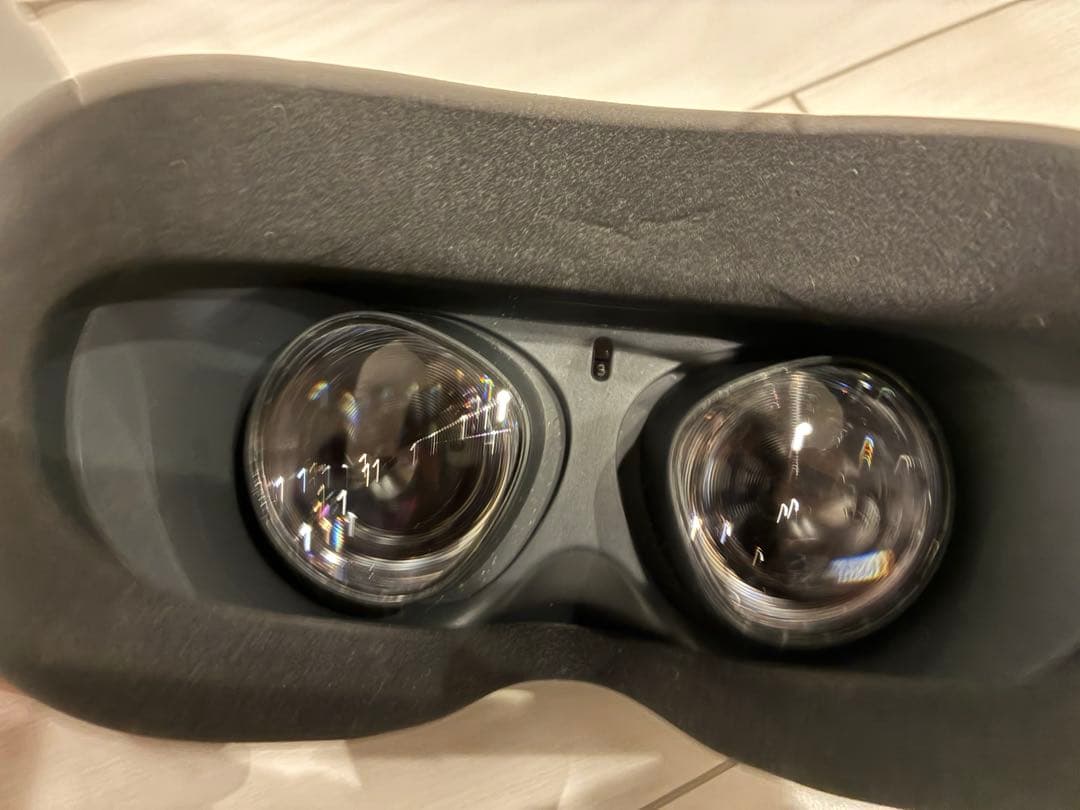   Quest 2 VRヘッドセット 128GB