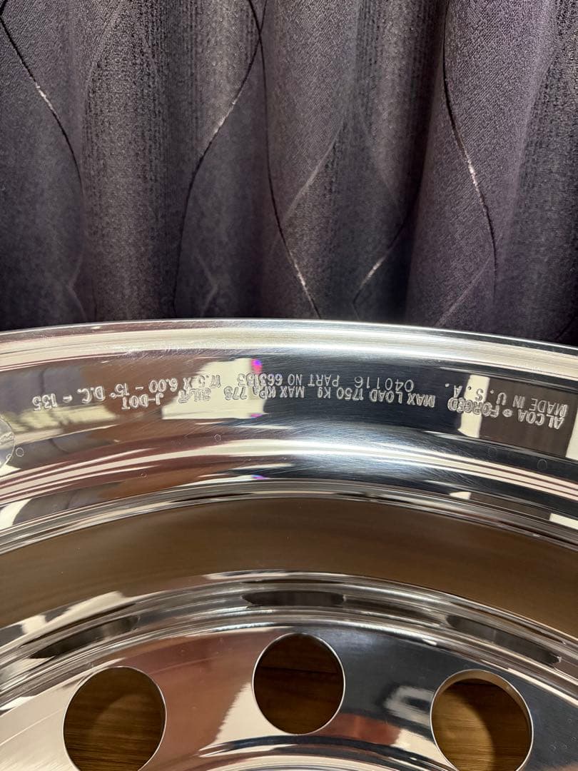 アルコア　4tアルミホイール　17.インチ