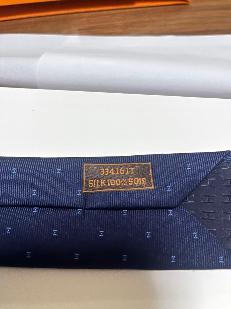 c*s様 HERMES ネイビー シルクタイ マグニファイング H 定価40,7