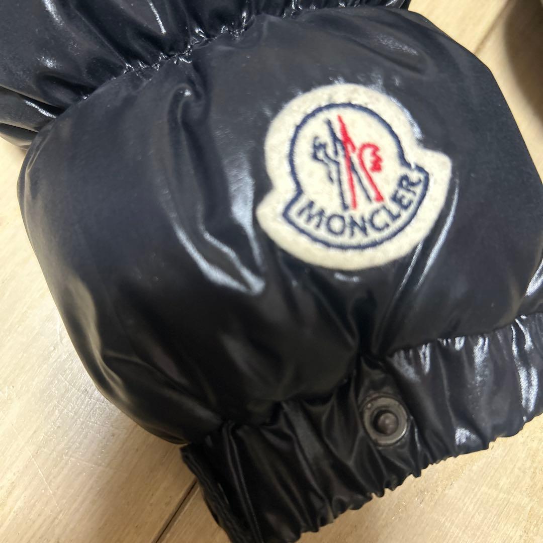 MONCLER ブラック アームカバー