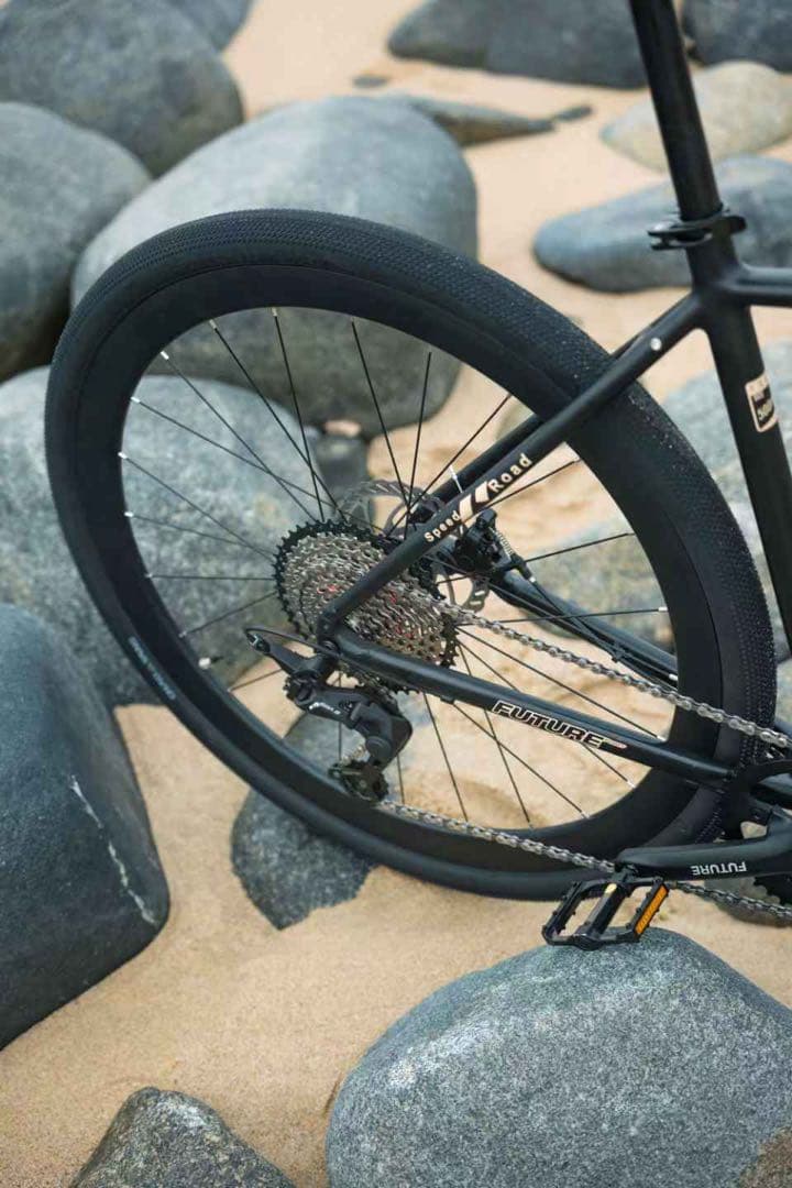 FUTUREBIKE グラベルロード