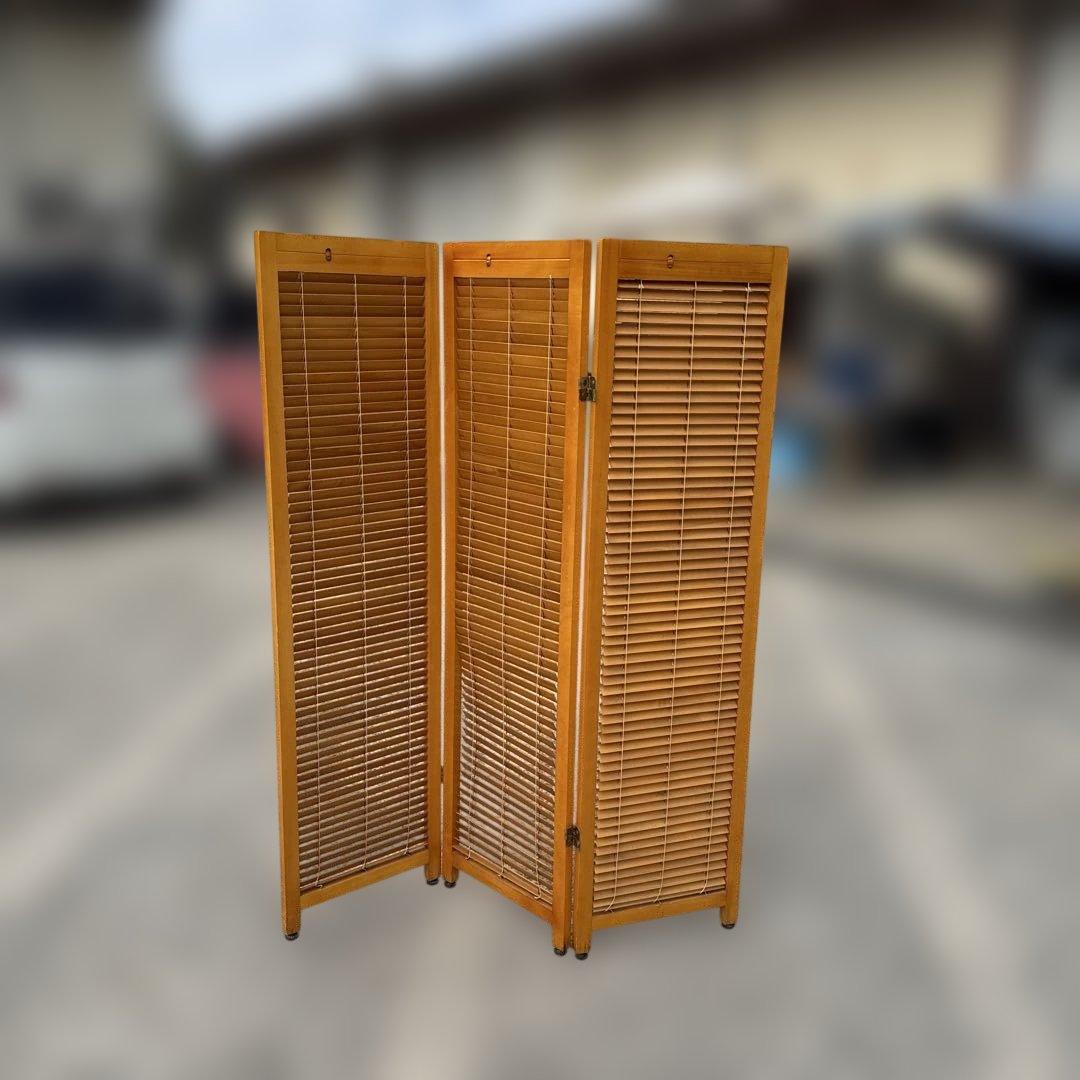 ナチュラルウッド三つ折りパーテーション　明るさ調整可能