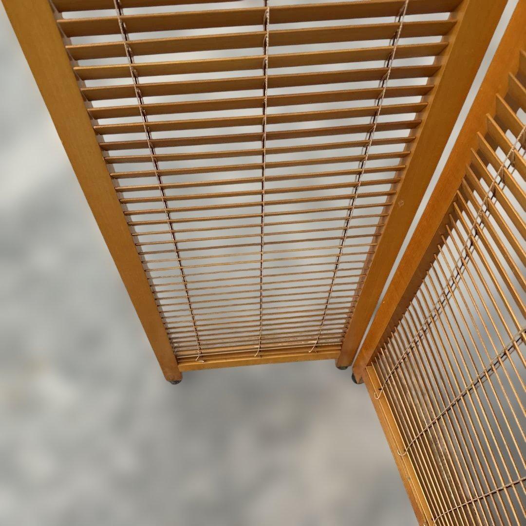 ナチュラルウッド三つ折りパーテーション　明るさ調整可能