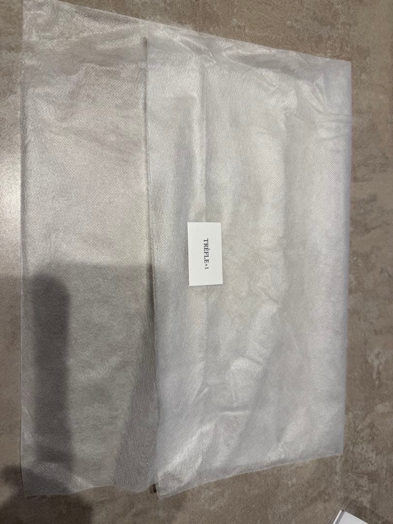 【新品タグ付き】trefle+1 トレフルワンプラス　デニムサロペット 01