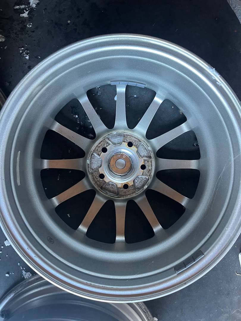 アルミホイール16×6.5J ET46 5穴PCD100 プリウス　ウィッシュ他