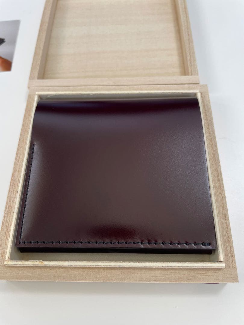 【新品】 new-usuha3 コードバン ワイン コンパクト財布 革ホック