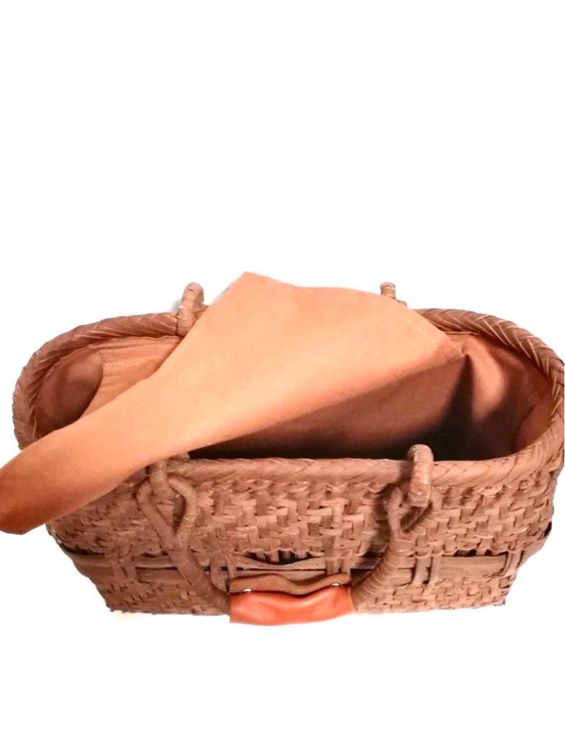 山葡萄バッグ二本太め編み