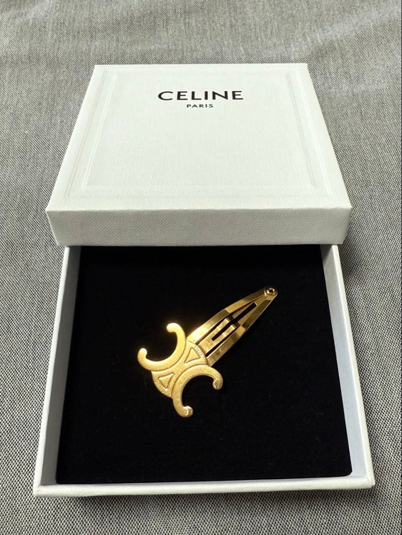 CELINE スナップ ヘアクリップ