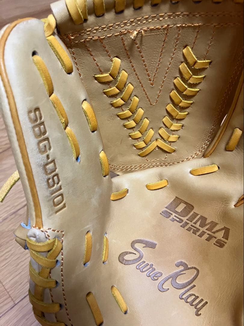未使用品　シュアプレイ　硬式　投手用グローブ