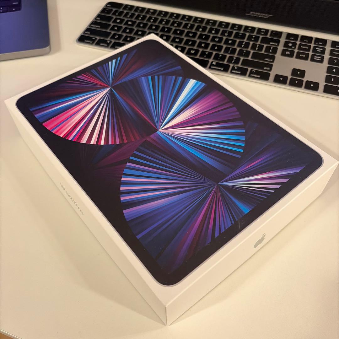 美品 iPad Pro 11インチ M1 第3世代 128GB シルバー