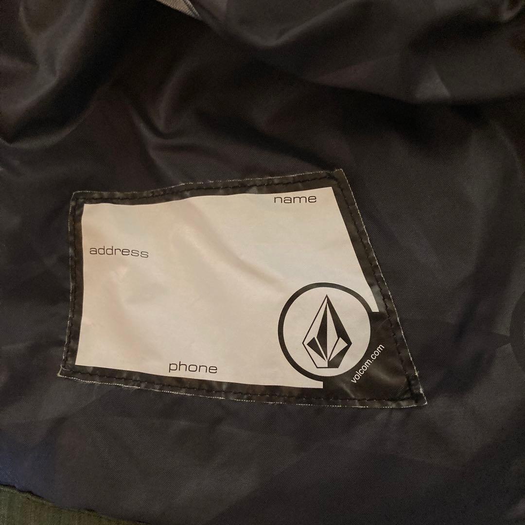 〈美品〉おまけつきVolcom ボルコム スノーボードジャケット スノボ カーキ