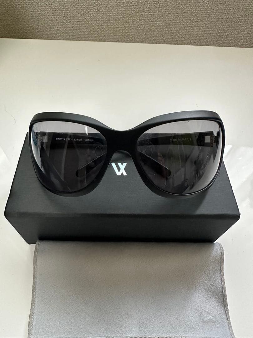 Vartix ガクト着用　サングラス　サイズS