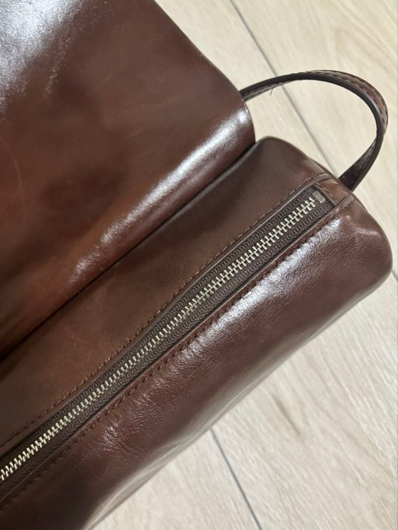 完売品　ETRE TOKYO レザーミニフラップバッグ