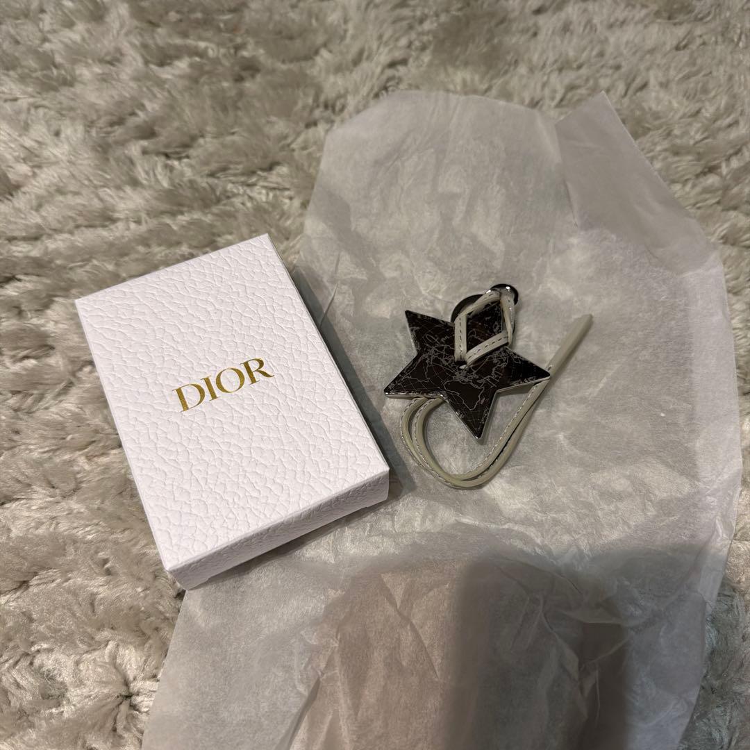 Dior 25ラッキーD ビアス　Dior 非売品　キーホルダー